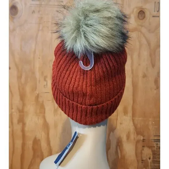 NWT Abercrombie & Fitch Fur Pom Beanie OS Red Ribbed Knit Outdoor Winter Nature - Picture 4 of 9